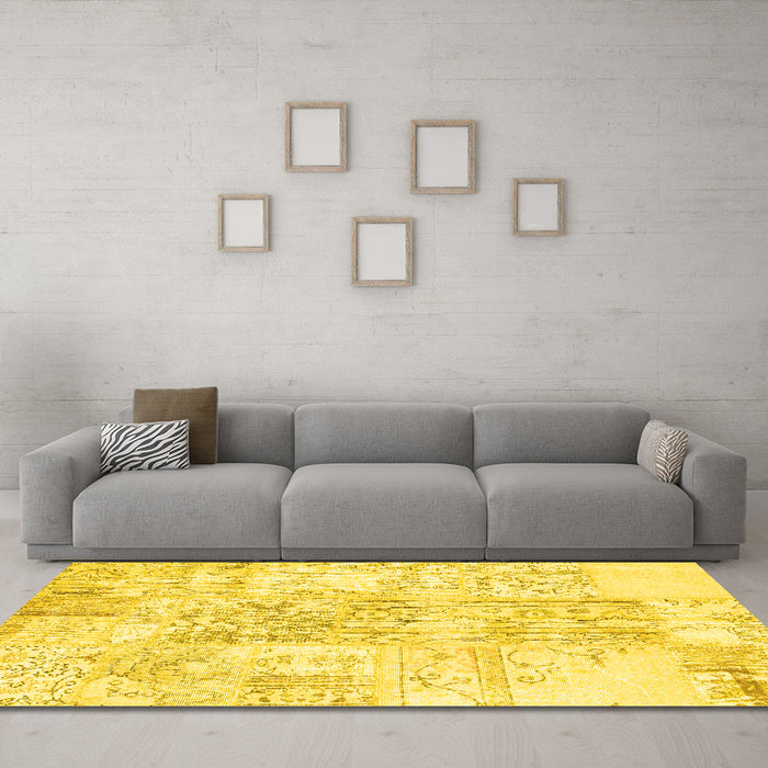 Machine Washable Abstract Yellow Contemporary Rug in a Living Room, wshcon1184yw