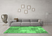 Machine Washable Patchwork Emerald Green Transitional Area Rugs in a Living Room,, wshcon1185emgrn