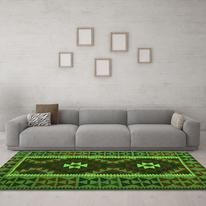 Machine Washable Oriental Green Traditional Area Rugs in a Living Room,, wshcon1187grn