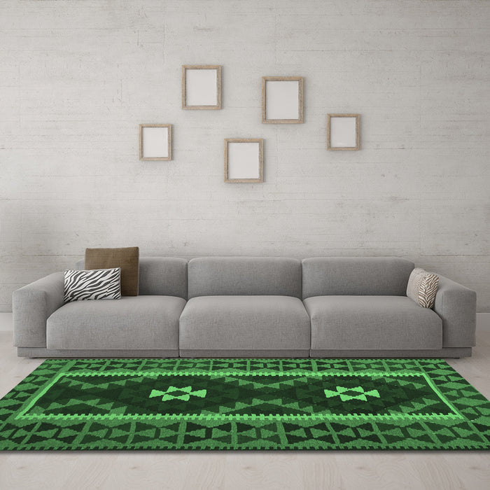 Machine Washable Oriental Emerald Green Traditional Area Rugs in a Living Room,, wshcon1187emgrn