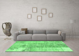 Machine Washable Patchwork Emerald Green Transitional Area Rugs in a Living Room,, wshcon1189emgrn