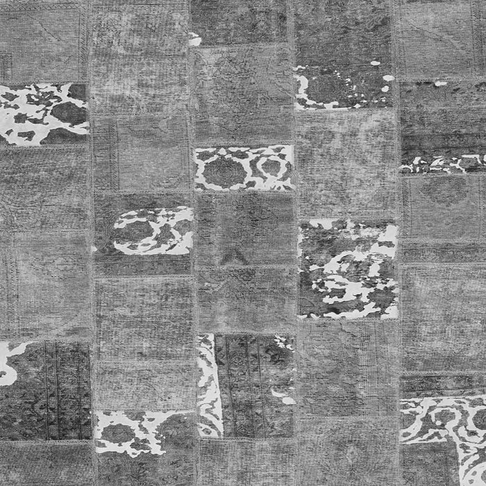 Serging Thickness of Patchwork Gray Transitional Rug, con1193gry