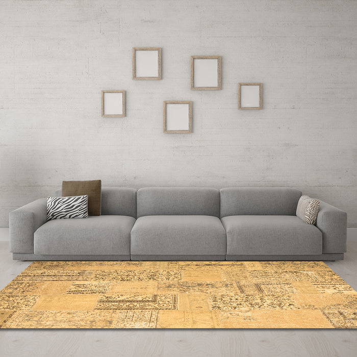 Machine Washable Patchwork Brown Transitional Rug in a Living Room,, wshcon1196brn