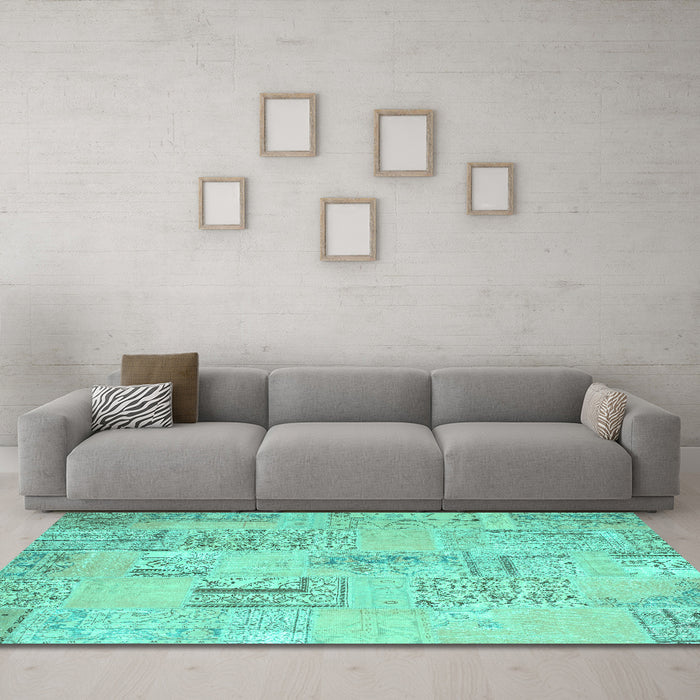 Machine Washable Patchwork Turquoise Transitional Area Rugs in a Living Room,, wshcon1196turq