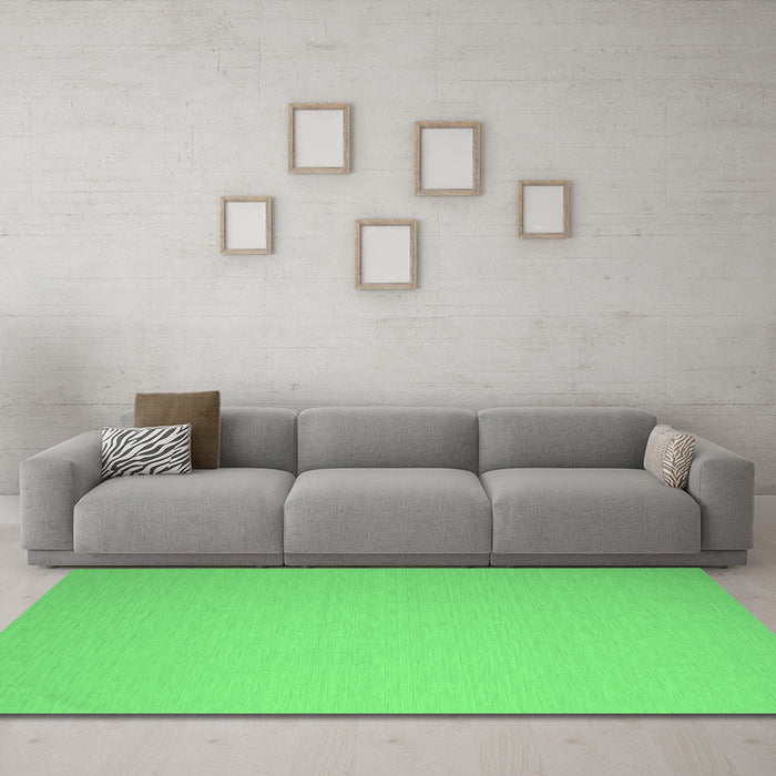 Machine Washable Abstract Emerald Green Contemporary Area Rugs in a Living Room,, wshcon1197emgrn