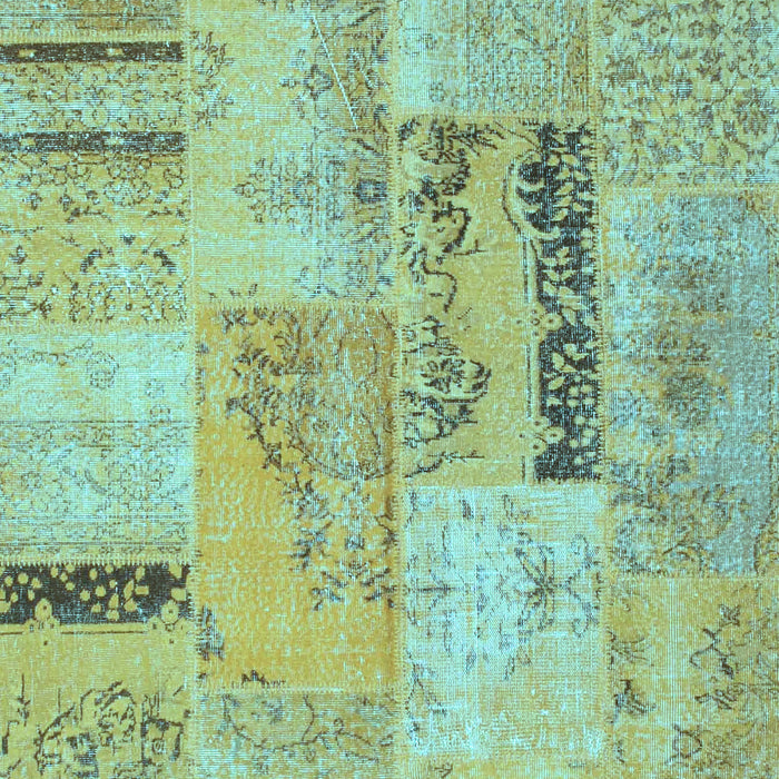 Machine Washable Patchwork Light Blue Transitional Rug, wshcon1201lblu