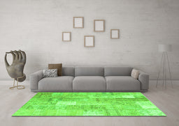 Machine Washable Patchwork Green Transitional Area Rugs in a Living Room,, wshcon1202grn