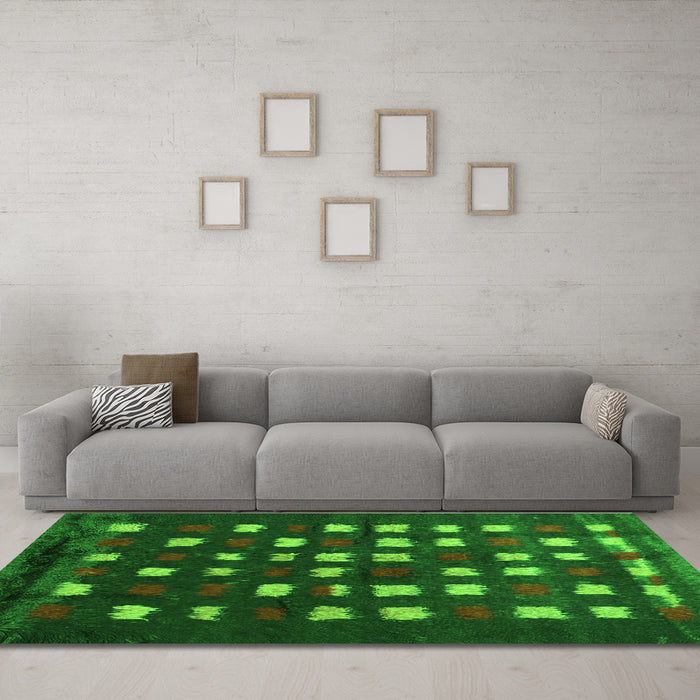 Machine Washable Abstract Green Contemporary Area Rugs in a Living Room,, wshcon1205grn