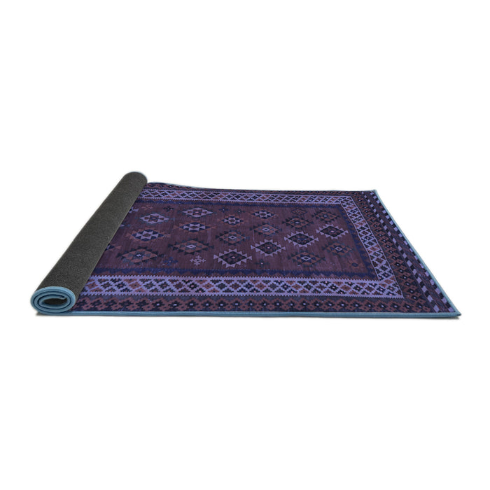 Sideview of Oriental Blue Traditional Rug, con1206blu