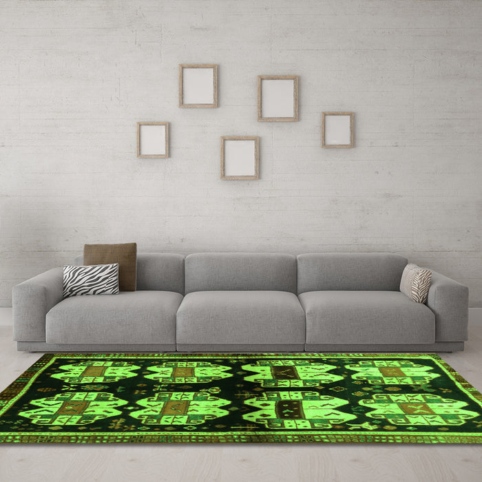 Machine Washable Abstract Green Contemporary Area Rugs in a Living Room,, wshcon1207grn