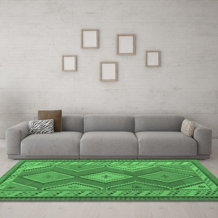 Machine Washable Oriental Emerald Green Traditional Area Rugs in a Living Room,, wshcon1208emgrn