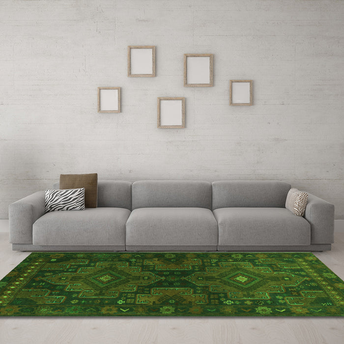 Machine Washable Abstract Green Contemporary Area Rugs in a Living Room,, wshcon1216grn