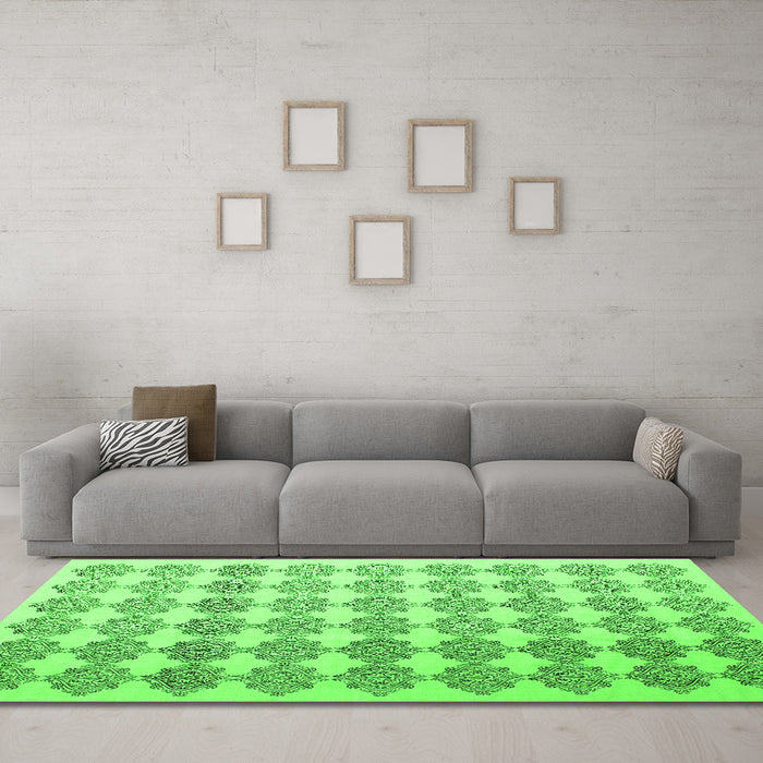 Machine Washable Abstract Green Contemporary Area Rugs in a Living Room,, wshcon1225grn