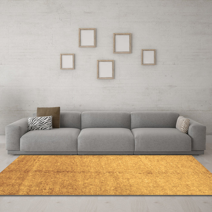 Machine Washable Abstract Brown Contemporary Rug in a Living Room,, wshcon1226brn