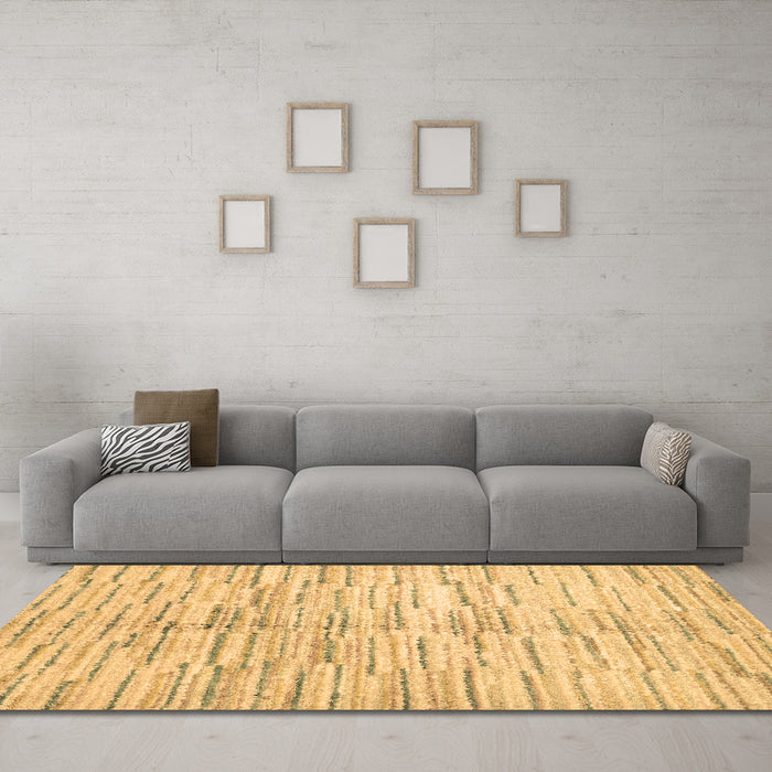 Machine Washable Abstract Brown Contemporary Rug in a Living Room,, wshcon1229brn