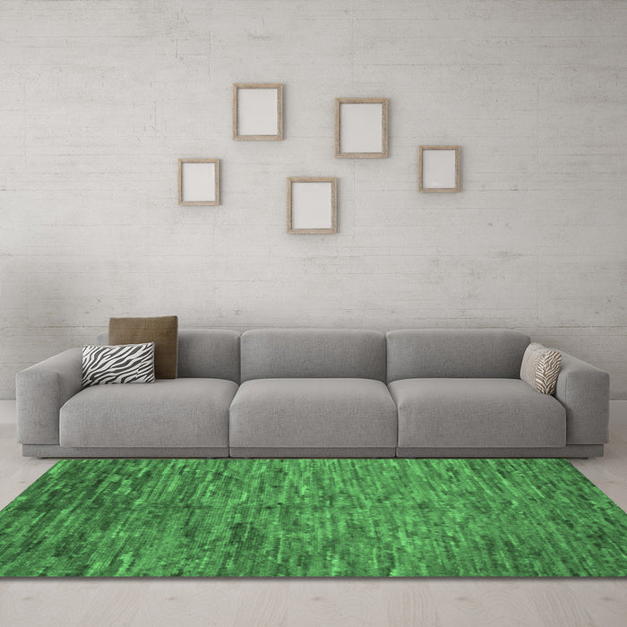 Machine Washable Abstract Emerald Green Contemporary Area Rugs in a Living Room,, wshcon1233emgrn