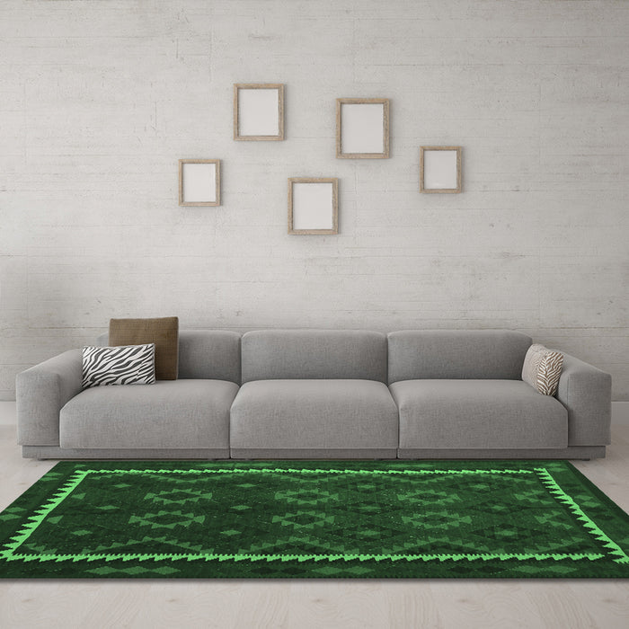 Machine Washable Oriental Emerald Green Traditional Area Rugs in a Living Room,, wshcon1234emgrn
