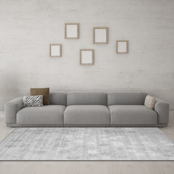 Machine Washable Abstract Gray Contemporary Rug in a Living Room,, wshcon1238gry