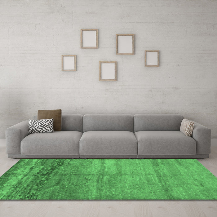 Machine Washable Abstract Emerald Green Contemporary Area Rugs in a Living Room,, wshcon1241emgrn