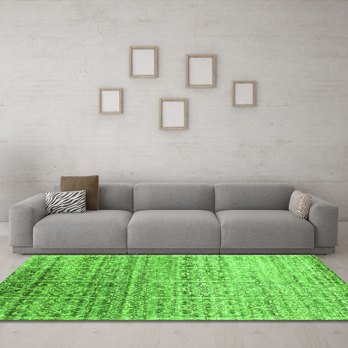Machine Washable Abstract Green Contemporary Area Rugs in a Living Room,, wshcon1245grn