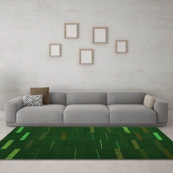 Machine Washable Abstract Green Contemporary Area Rugs in a Living Room,, wshcon1248grn