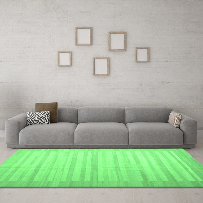 Machine Washable Abstract Emerald Green Contemporary Area Rugs in a Living Room,, wshcon1249emgrn