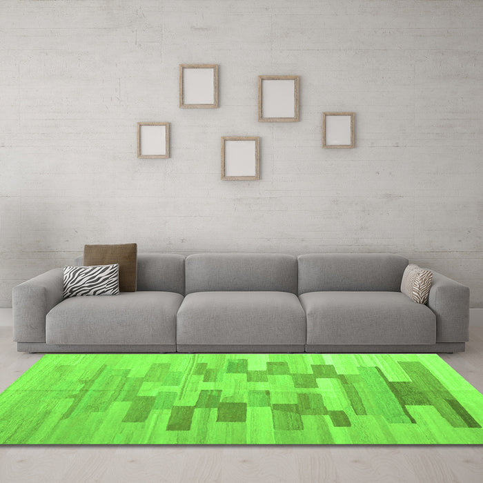 Machine Washable Abstract Green Contemporary Area Rugs in a Living Room,, wshcon1252grn
