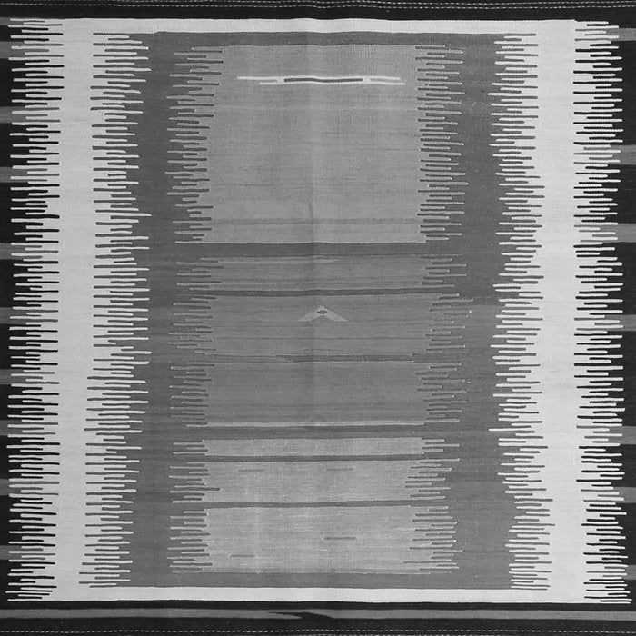 Serging Thickness of Southwestern Gray Country Rug, con1254gry