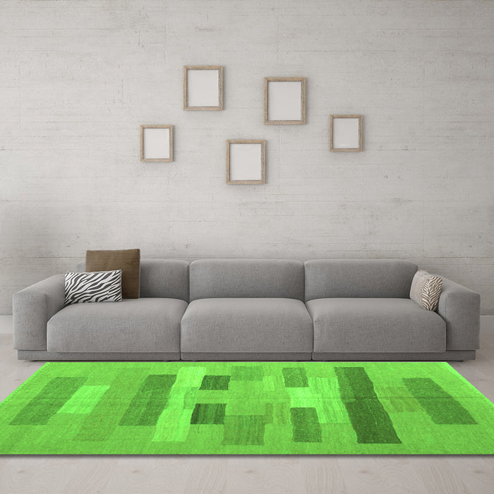 Machine Washable Abstract Green Contemporary Area Rugs in a Living Room,, wshcon1255grn