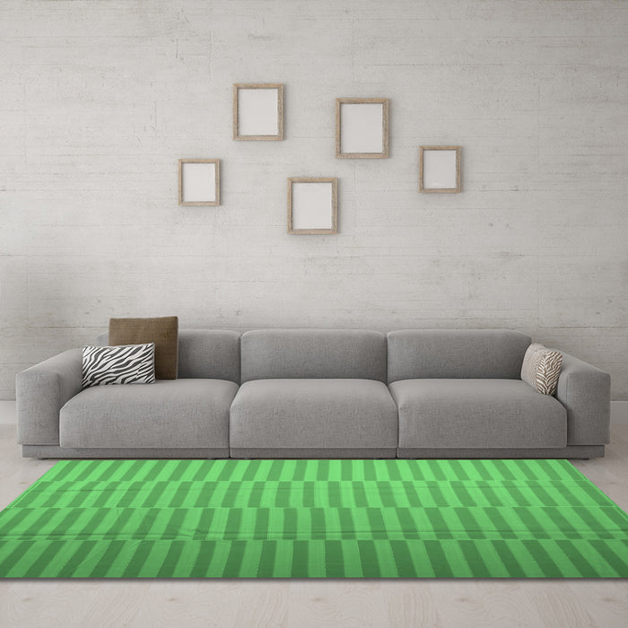 Machine Washable Abstract Emerald Green Contemporary Area Rugs in a Living Room,, wshcon1257emgrn