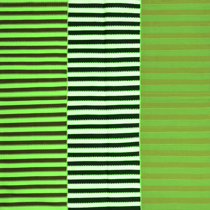 Serging Thickness of Abstract Green Contemporary Rug, con1258grn