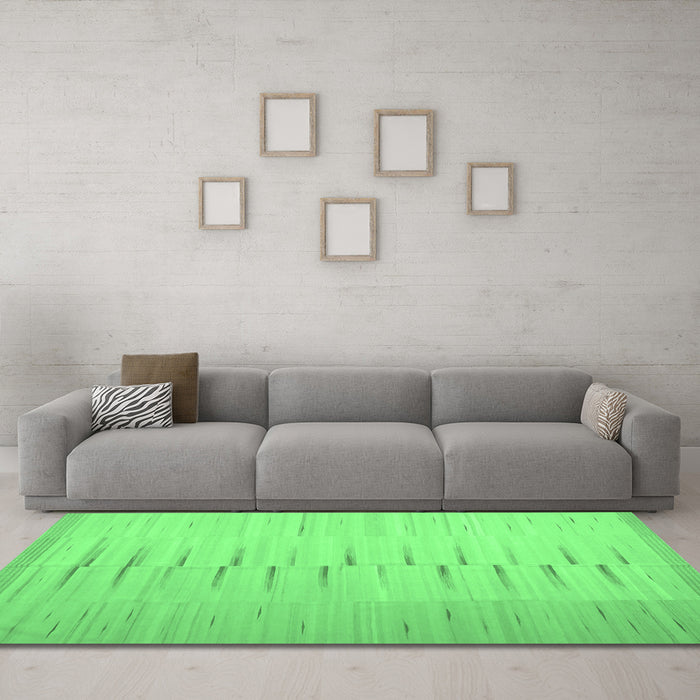 Machine Washable Abstract Emerald Green Contemporary Area Rugs in a Living Room,, wshcon1261emgrn