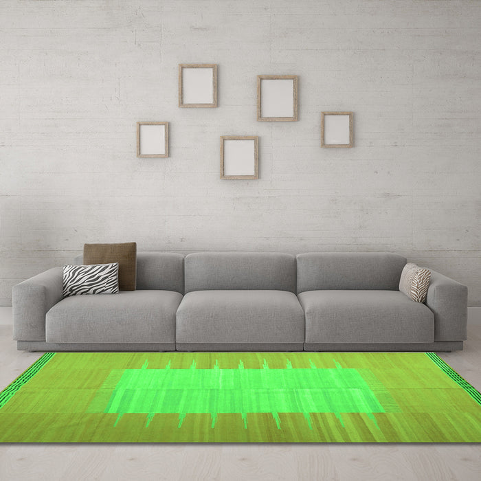 Machine Washable Abstract Green Contemporary Area Rugs in a Living Room,, wshcon1263grn