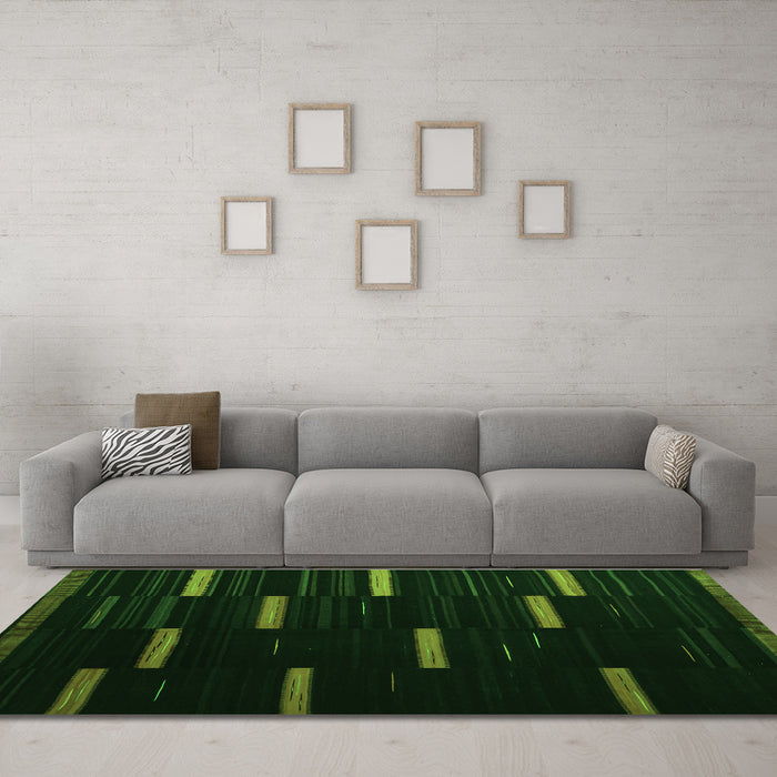 Machine Washable Abstract Green Contemporary Area Rugs in a Living Room,, wshcon1266grn