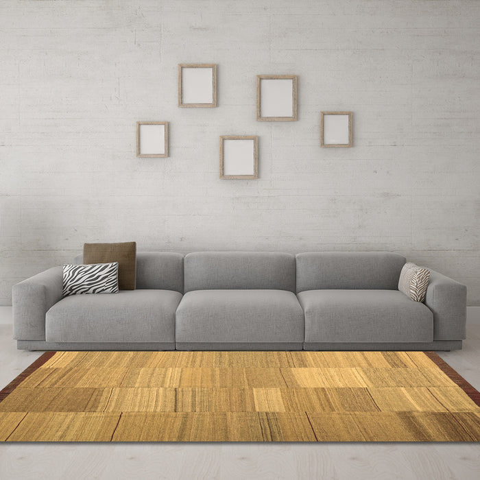 Machine Washable Abstract Brown Contemporary Rug in a Living Room,, wshcon1268brn