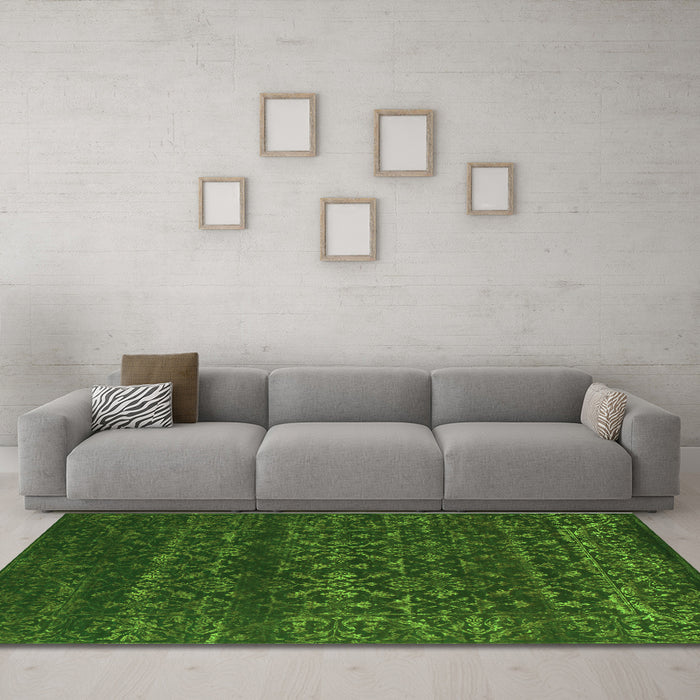 Machine Washable Abstract Green Contemporary Area Rugs in a Living Room,, wshcon1277grn
