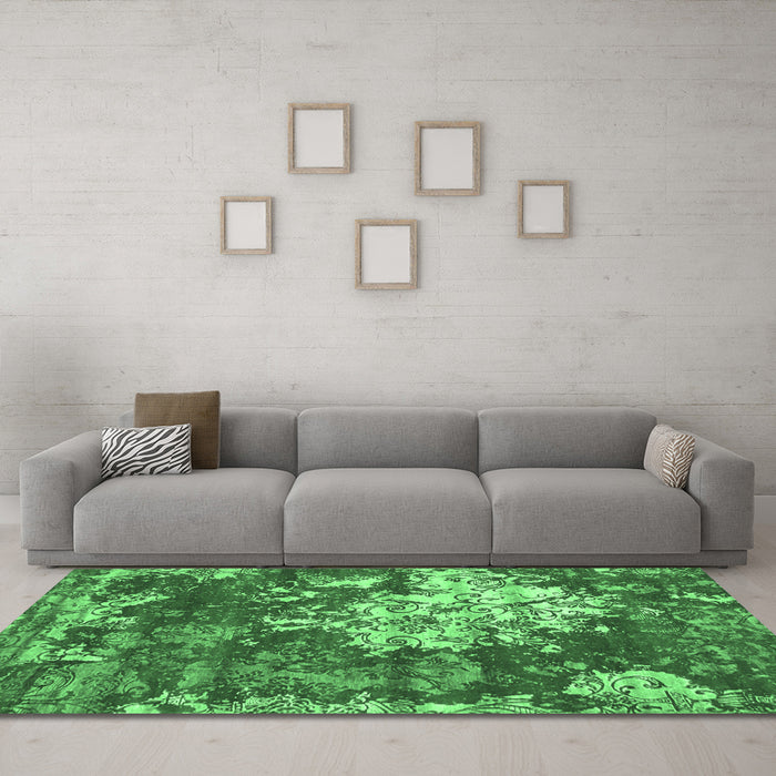 Machine Washable Abstract Emerald Green Contemporary Area Rugs in a Living Room,, wshcon1293emgrn