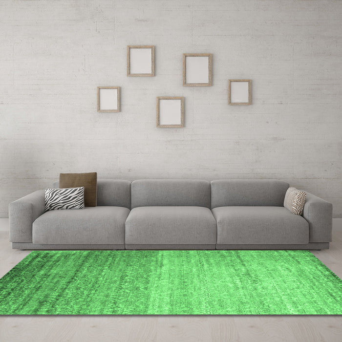 Machine Washable Abstract Emerald Green Contemporary Area Rugs in a Living Room,, wshcon1294emgrn