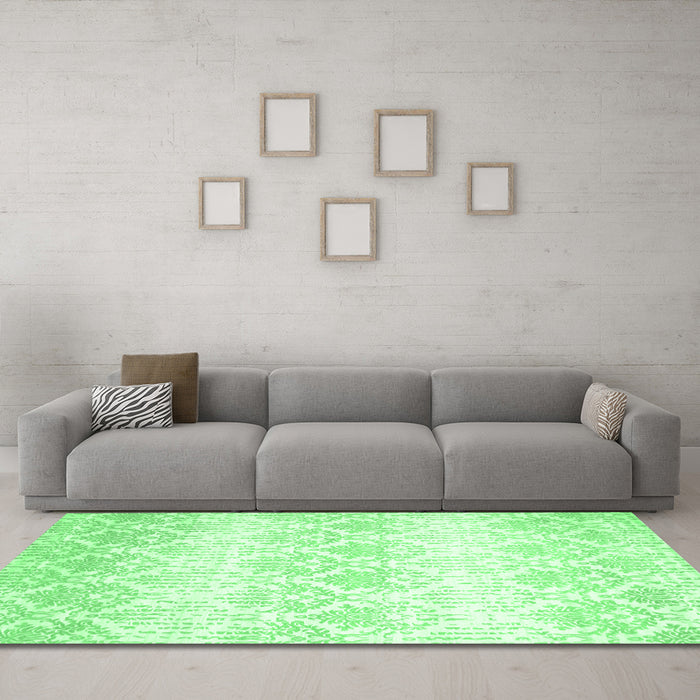 Machine Washable Abstract Emerald Green Contemporary Area Rugs in a Living Room,, wshcon1296emgrn
