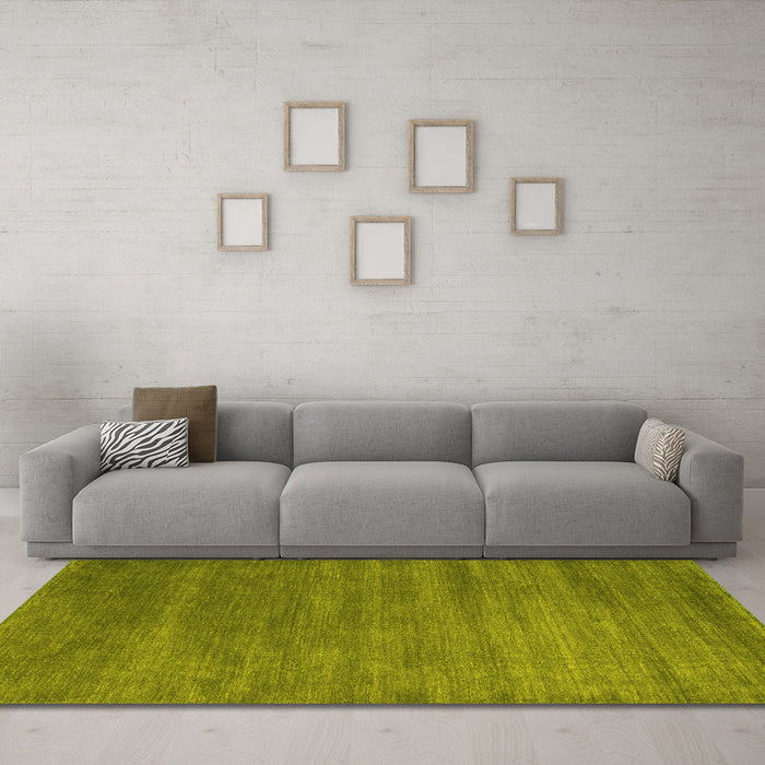 Machine Washable Abstract Yellow Contemporary Rug in a Living Room, wshcon129yw