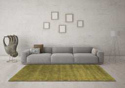 Machine Washable Abstract Brown Contemporary Rug in a Living Room,, wshcon129brn
