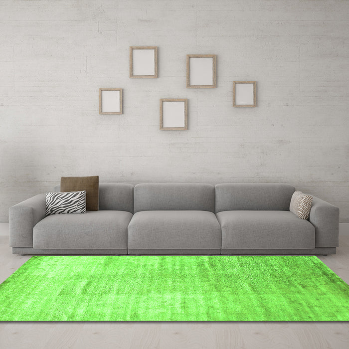 Machine Washable Abstract Green Contemporary Area Rugs in a Living Room,, wshcon1302grn