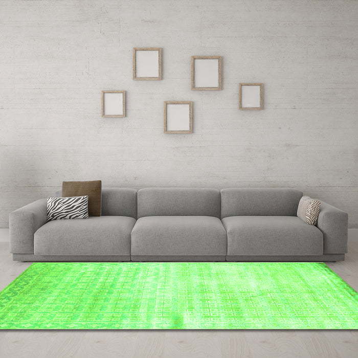 Machine Washable Abstract Green Contemporary Area Rugs in a Living Room,, wshcon1305grn