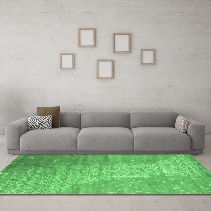 Machine Washable Abstract Emerald Green Contemporary Area Rugs in a Living Room,, wshcon1306emgrn