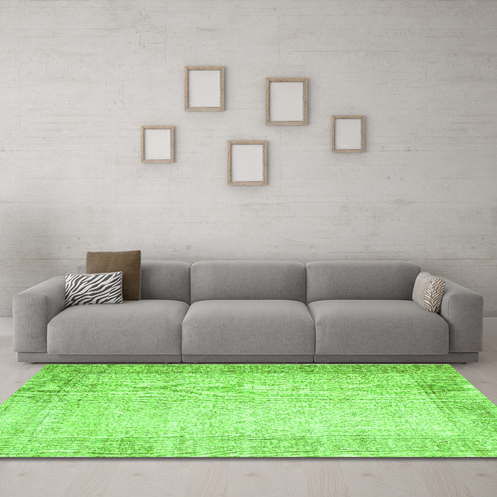 Machine Washable Abstract Green Contemporary Area Rugs in a Living Room,, wshcon1311grn