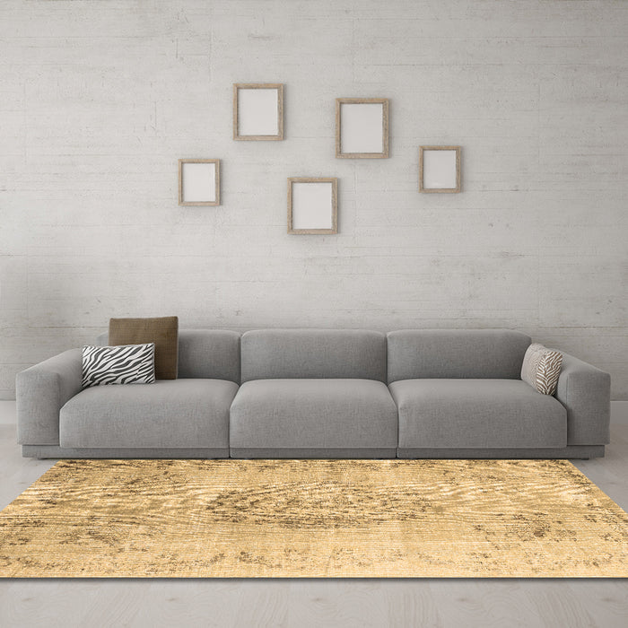 Machine Washable Abstract Brown Contemporary Rug in a Living Room,, wshcon1329brn