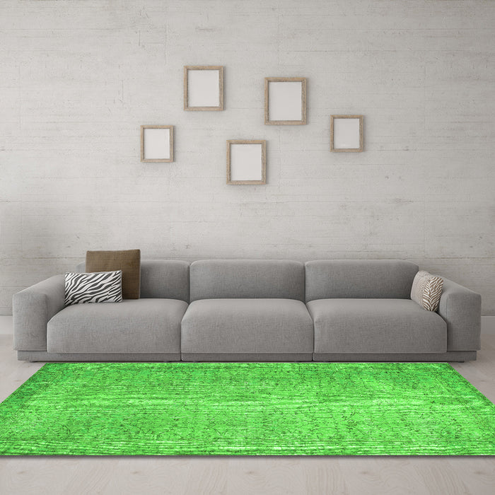 Machine Washable Abstract Green Contemporary Area Rugs in a Living Room,, wshcon1331grn