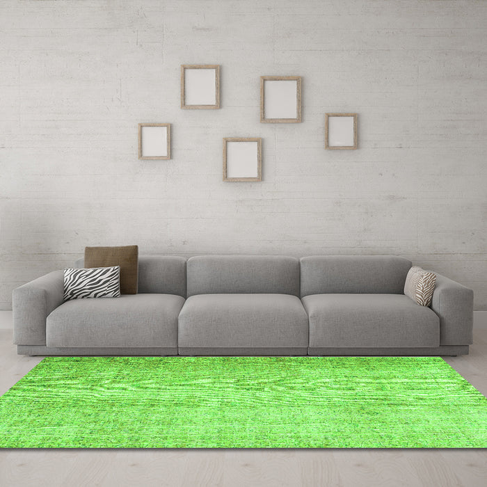 Machine Washable Abstract Green Contemporary Area Rugs in a Living Room,, wshcon1337grn