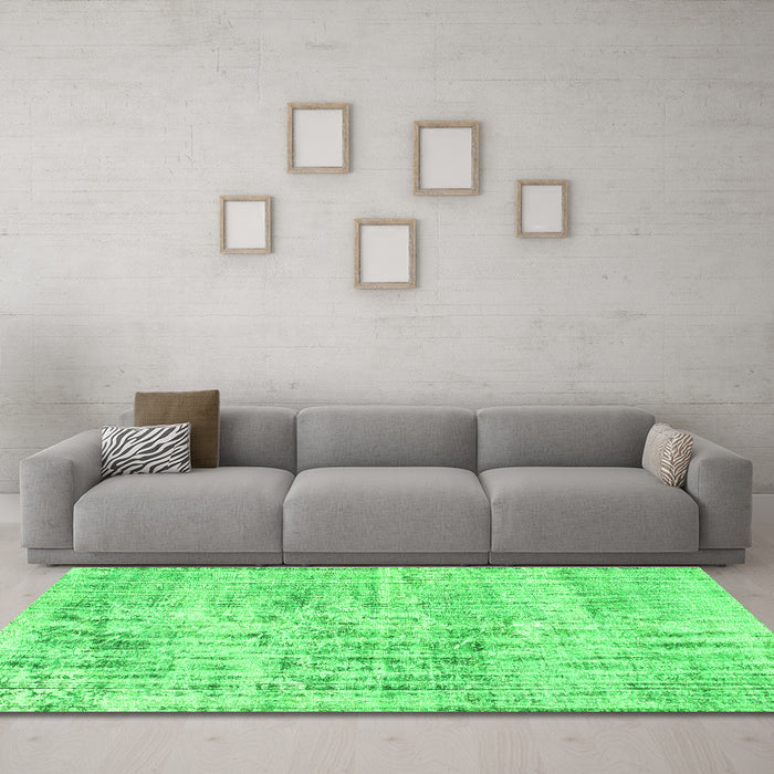 Machine Washable Abstract Green Contemporary Area Rugs in a Living Room,, wshcon1339grn