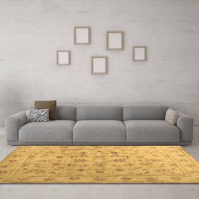 Machine Washable Abstract Brown Contemporary Rug in a Living Room,, wshcon1340brn